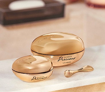 CLARINS