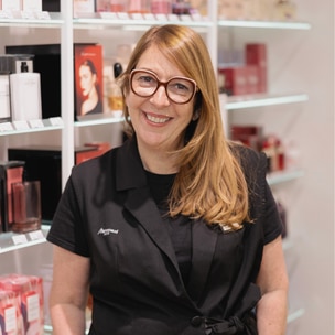 SafeValue must use [property]=binding: PARFUMS MUGLER RECHARGEABLES : NATHALIE, CONSEILLÈRE BEAUTÉ MARIONNAUD, NOUS EXPLIQUE TOUT  (see https://angular.dev/best-practices/security#preventing-cross-site-scripting-xss)