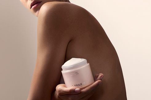 LA PRAIRIE LA PRAIRIE