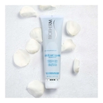 150ml BIOTHERM Biosource Gelée micellaire nettoyante & micro-exfoliante  2 of 4 Gelée micellaire nettoyante & micro-exfoliante