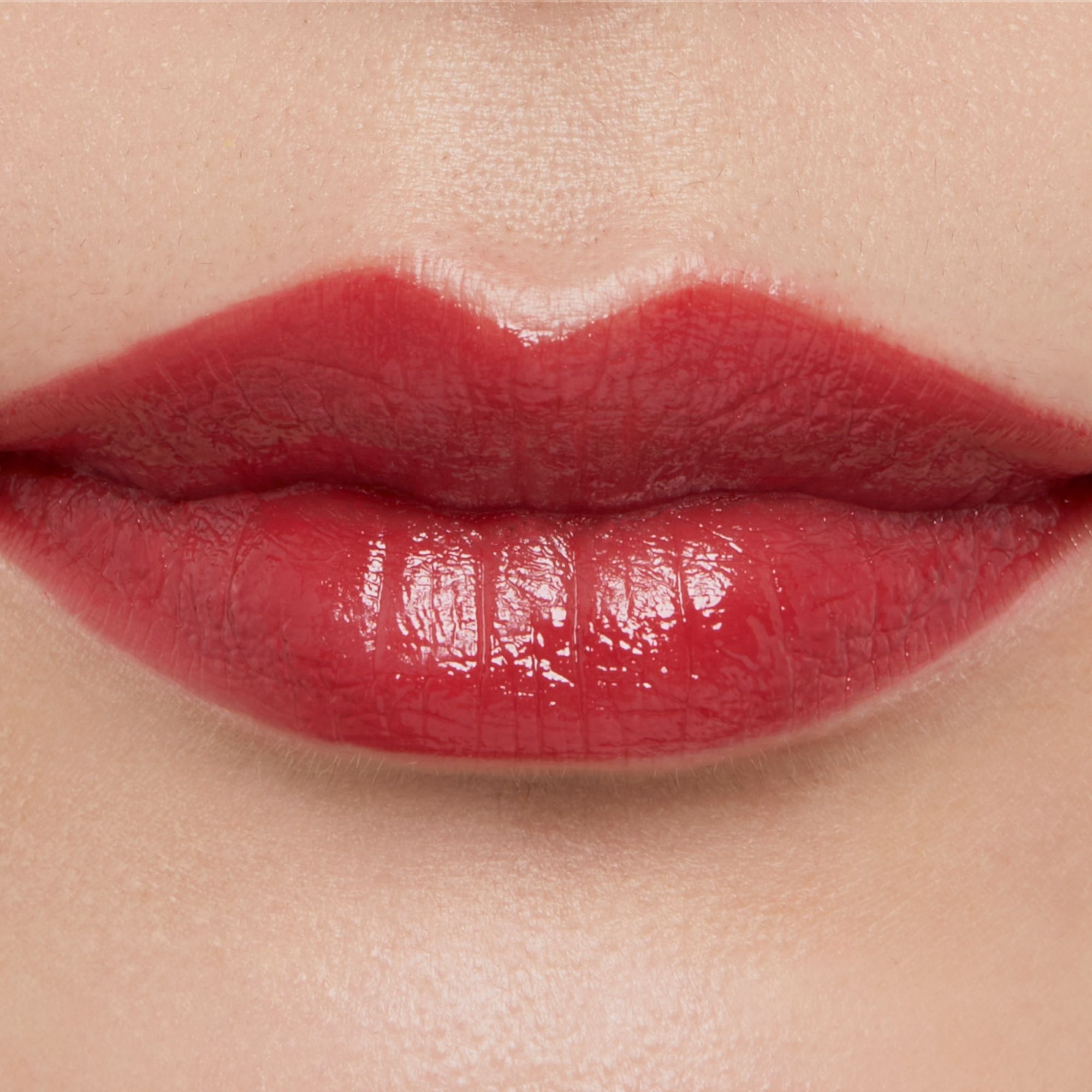 CLÉ DE PEAU BEAUTÉ LÈVRES Rouge à lèvres fini satiné 1 of 4