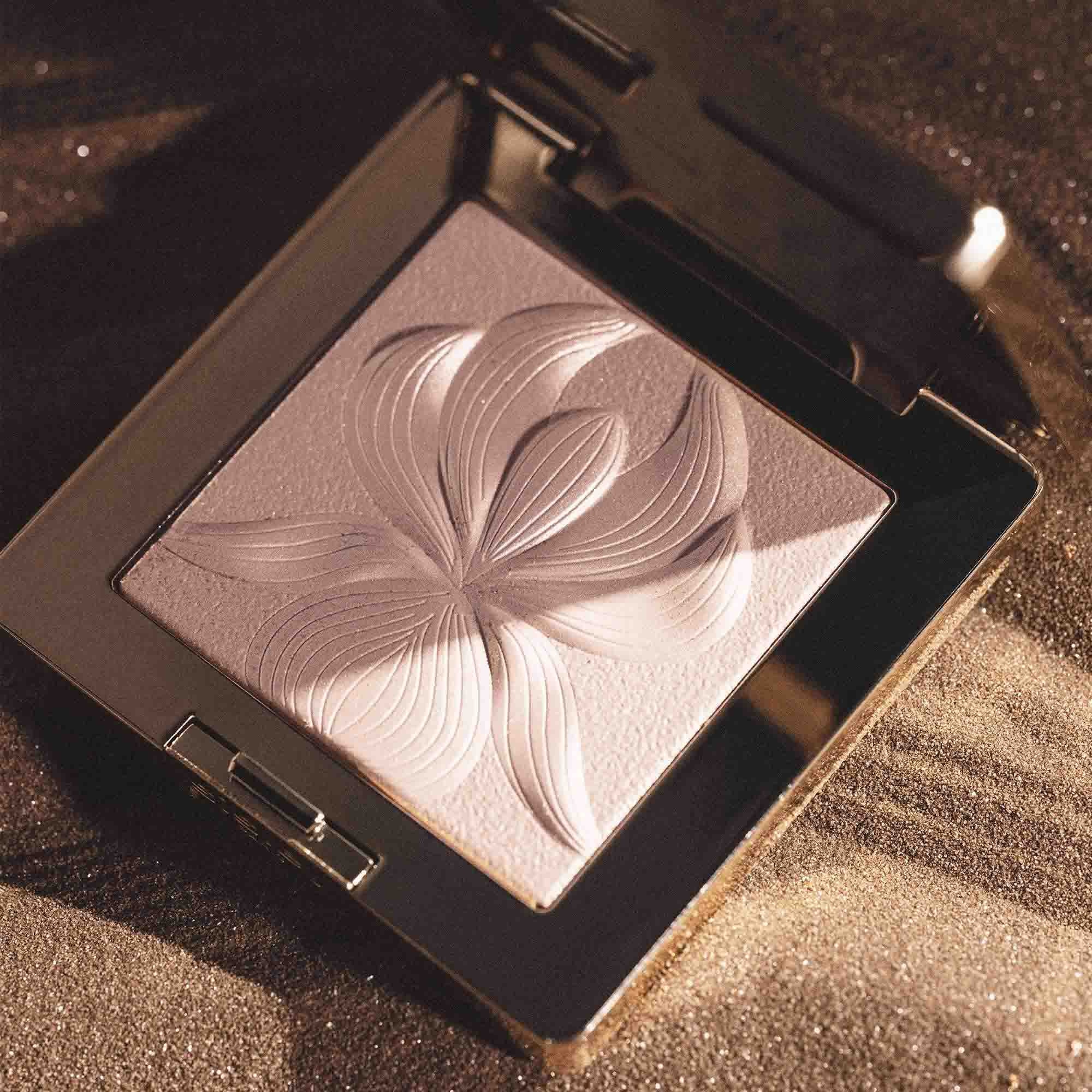  Sisley L'ORCHIDÉE HIGHLIGHTER Poudre-gel illuminatrice  1 of 4 