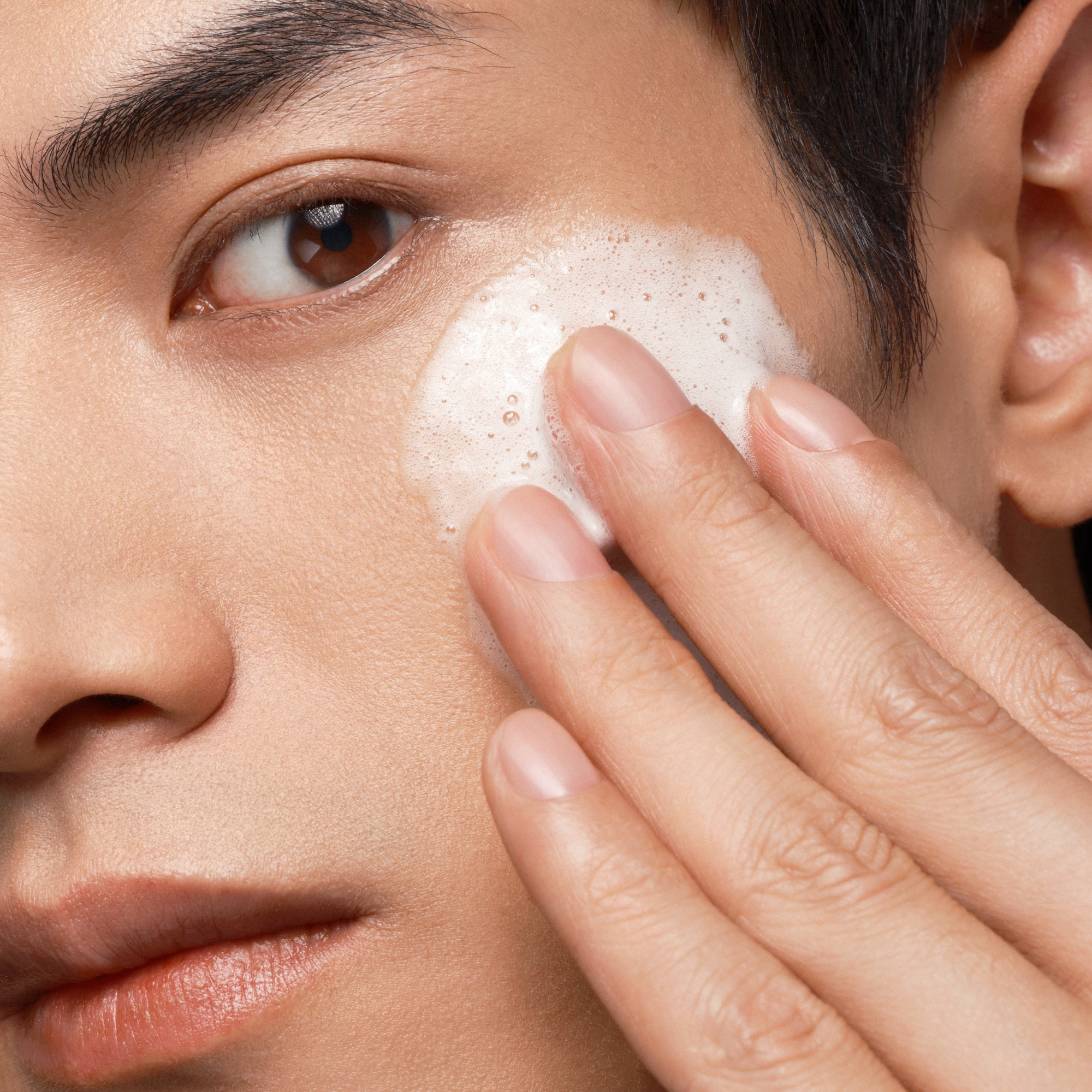 Nettoyant régulateur de sébum et anti-points noirs