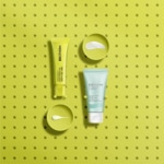  BIOTHERM AQUASOURCE Coffret - nettoyant moussant purifiant + soin hydratant à la texture gel légère  2 of 3 Coffret - nettoyant moussant purifiant + soin hydratant à la texture gel légère
