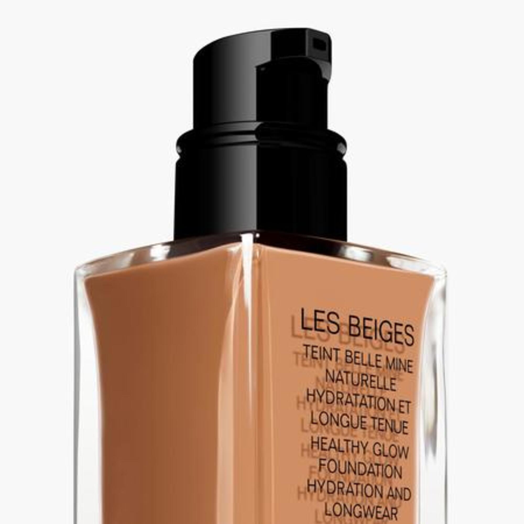  CHANEL LES BEIGES Teint belle mine naturelle hydratation et longue tenue  1 of 4 