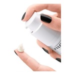 15ML Filorga OPTIM-EYES Contour Yeux 3-en-1 défatiguant intensif  3 of 4 Contour Yeux 3-en-1 défatiguant intensif
