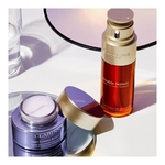 50mL Clarins NUTRI-LUMIÈRE REVIVE Crème Jour embellissante revitalisante soin anti-âge 60+  4 of 4 Crème Jour embellissante revitalisante soin anti-âge 60+