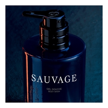 250ML DIOR SAUVAGE Gel douche parfumé pour le corps  1 of 4 