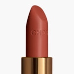  CHANEL ROUGE COCO Le rouge satiné soin hydratant et lissant longue tenue  2 of 4 Le rouge satiné soin hydratant et lissant longue tenue