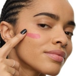 Yves Saint Laurent MAKE ME BLUSH Blush crème lumineux effet sculptant 3 of 4 Blush crème lumineux effet sculptant