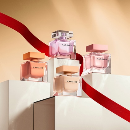 Coffret eau de parfum poudrée + gel douche + lait pour le corps