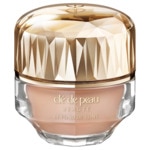 CLÉ DE PEAU BEAUTÉ TEINT Le fond de teint spf25 1 of 5 Le fond de teint spf25