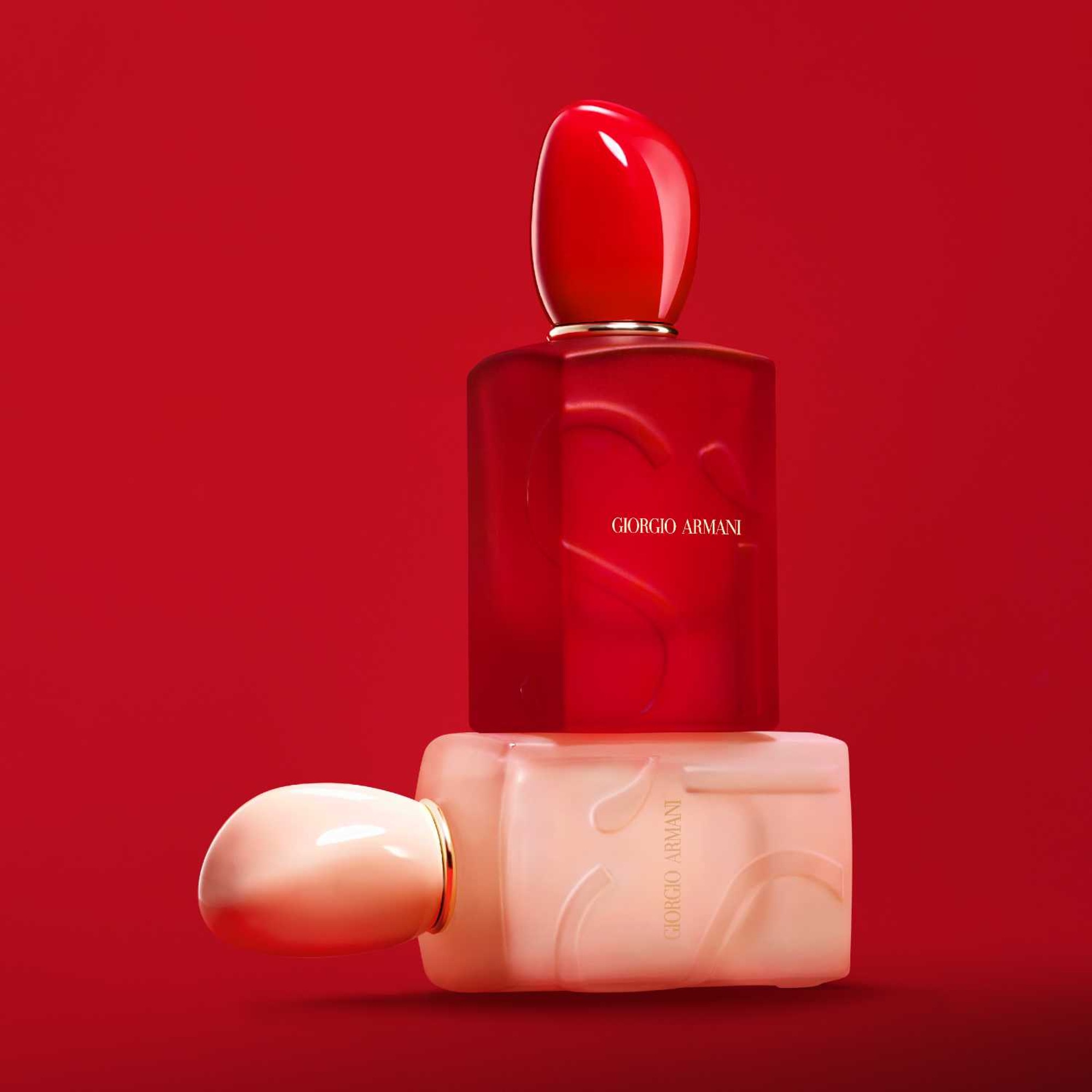 50ML Armani SI RED BLOOM Eau de parfum 1 of 4