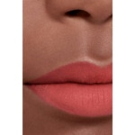  CHANEL ROUGE ALLURE LIQUID VELVET Le rouge liquide mat intense ultra tenue  4 of 4 Le rouge liquide mat intense ultra tenue