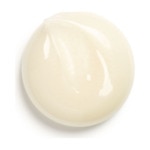 15G CHANEL N°1 DE CHANEL Crème yeux revitalisante  2 of 4 Crème yeux revitalisante