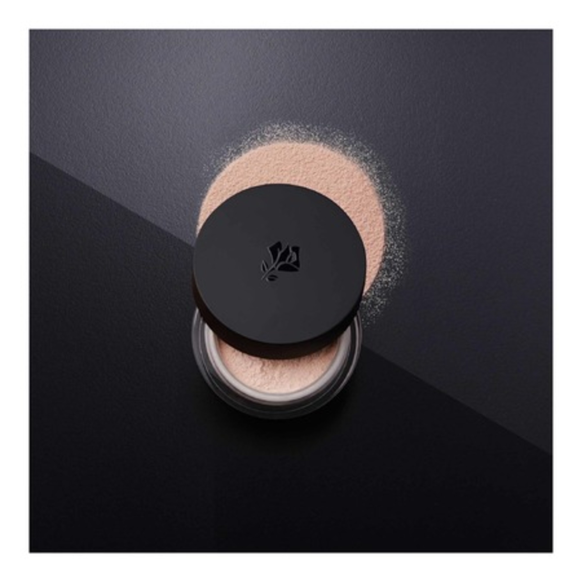 Poudre Libre Matifiante Et Fixatrice De Maquillage