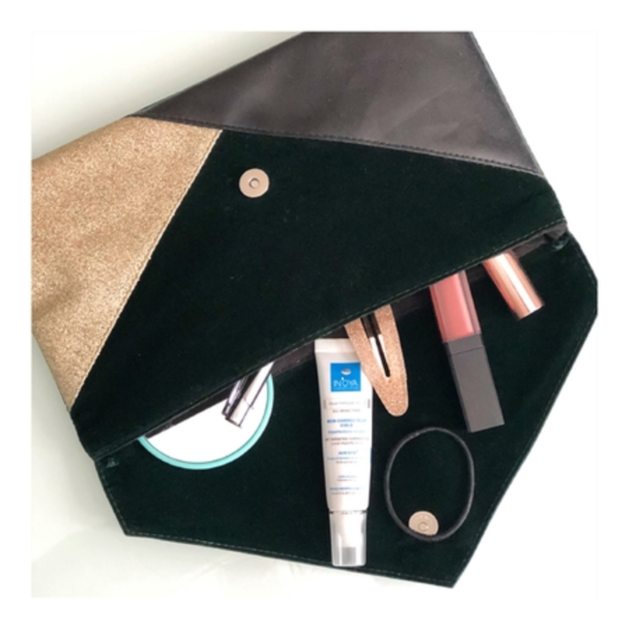 Mon correcteur anti-imperfections acn'oya