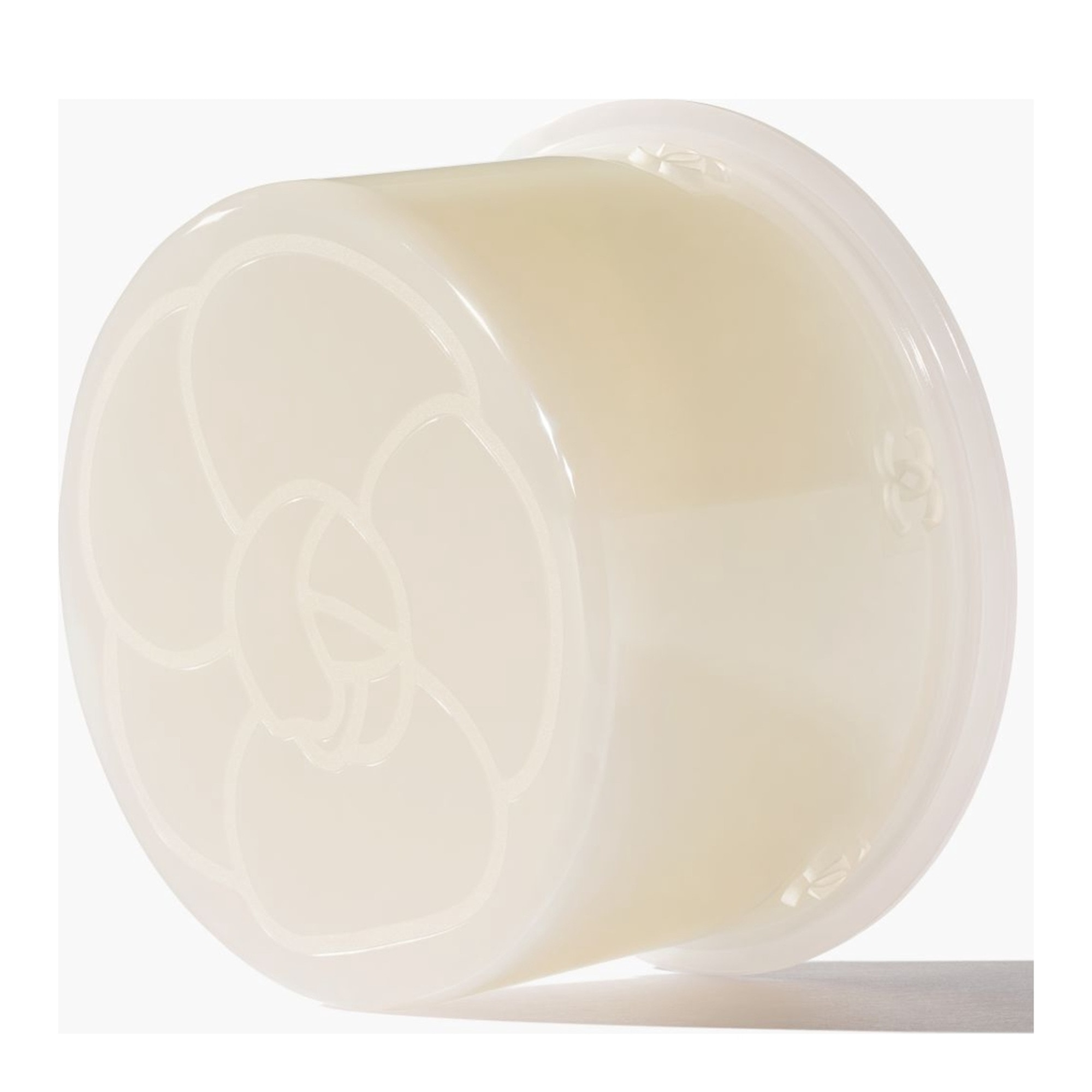 50G CHANEL N°1 DE CHANEL Masque revitalisant 1 of 2 Masque revitalisant