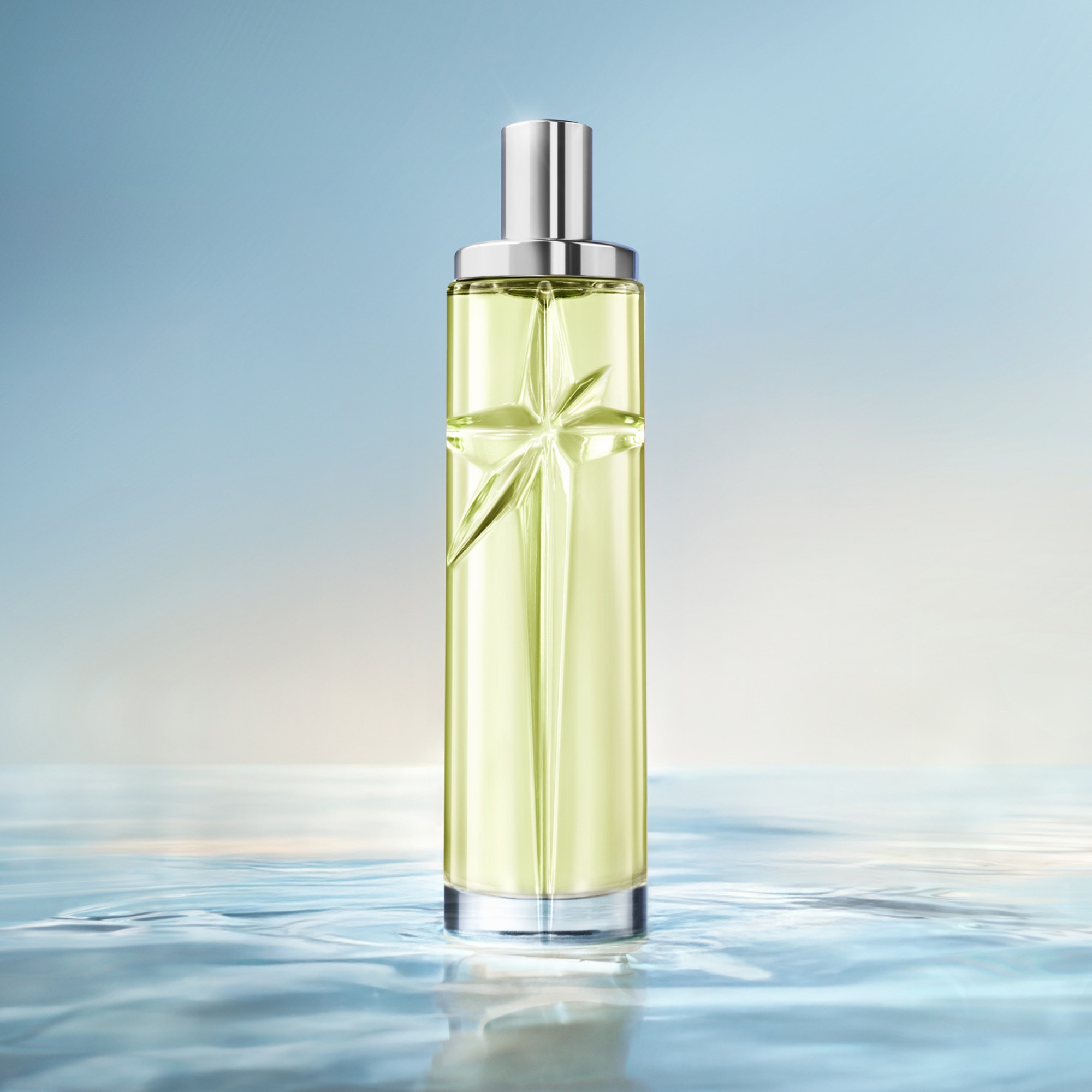75ML Mugler STARLICIOUS - PISTACHIO PRALINE Eau de toilette  3 of 4 Eau de toilette