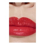  CHANEL ROUGE COCO FLASH Le rouge Coco Flash  2 of 4 Le rouge Coco Flash