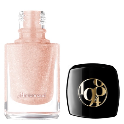 Vernis à ongles effet gel résultat longue tenue, éclatant et raffiné