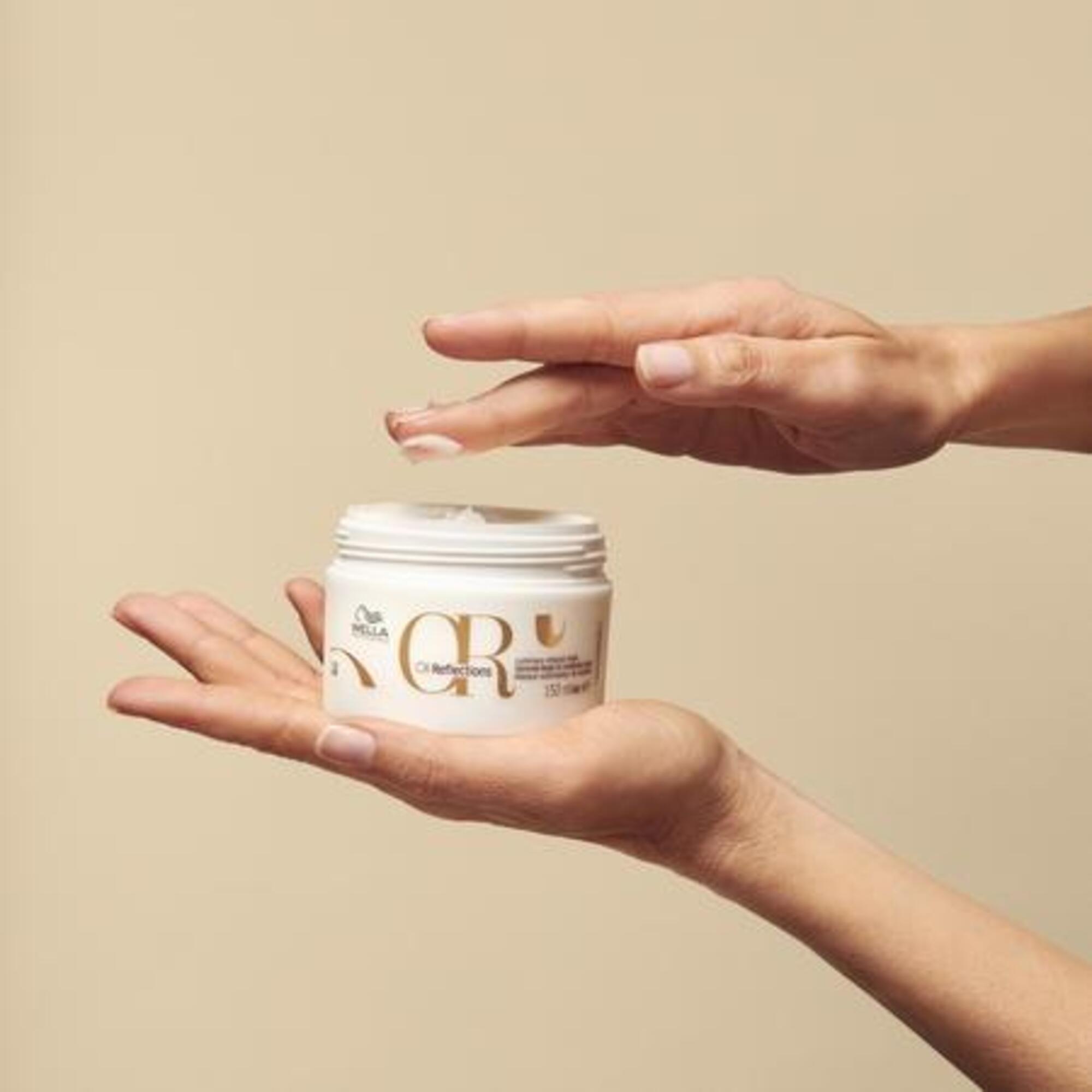 Masque révélateur de lumière pour tous types de cheveux