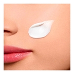 50ML Clarins HYDRA-ESSENTIEL [HA²] Crème désaltérante peaux normales à sèches  2 of 4 Crème désaltérante peaux normales à sèches