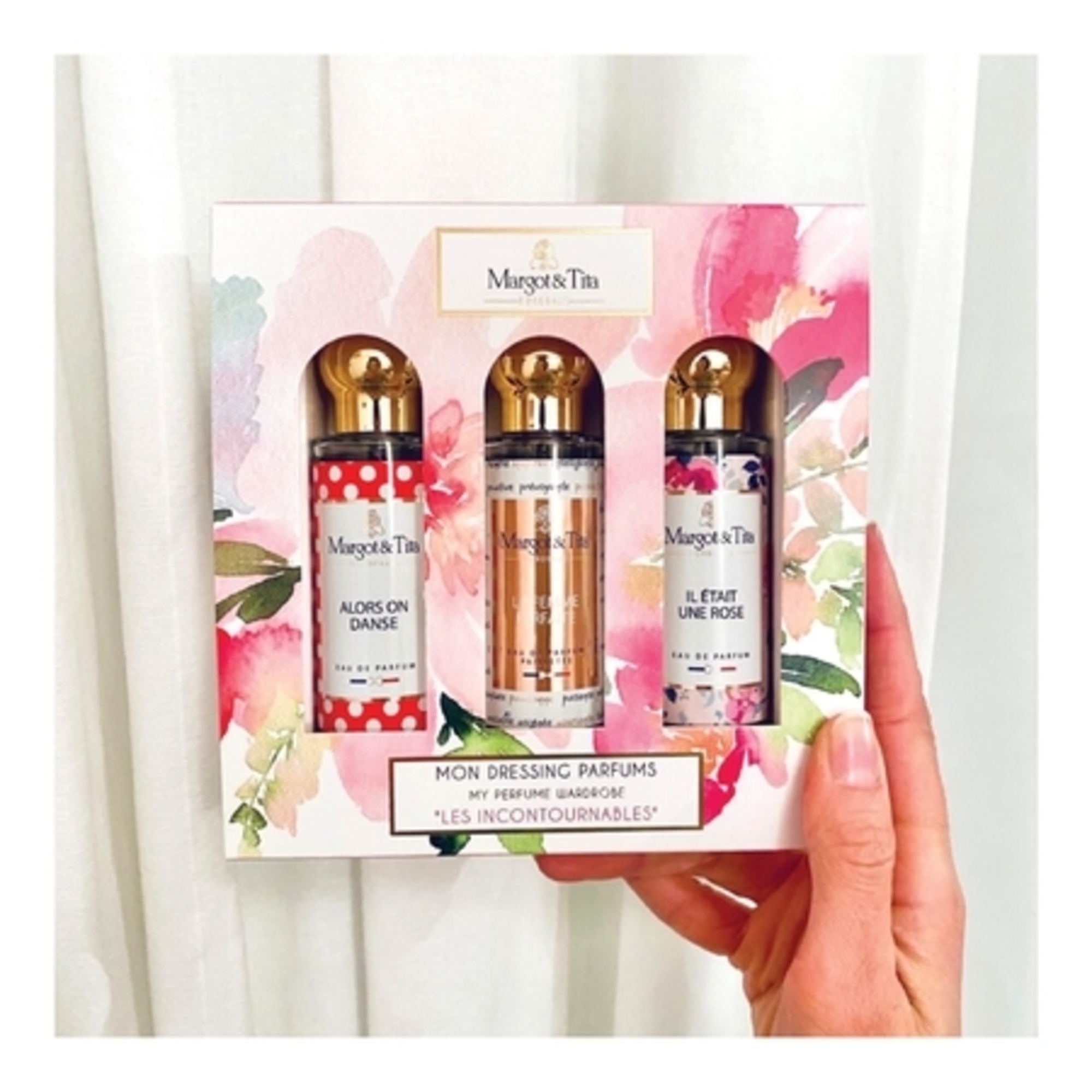 COFFRET IL ÉTAIT UNE ROSE, ALORS ON DANSE ET FEMME PARFAITE