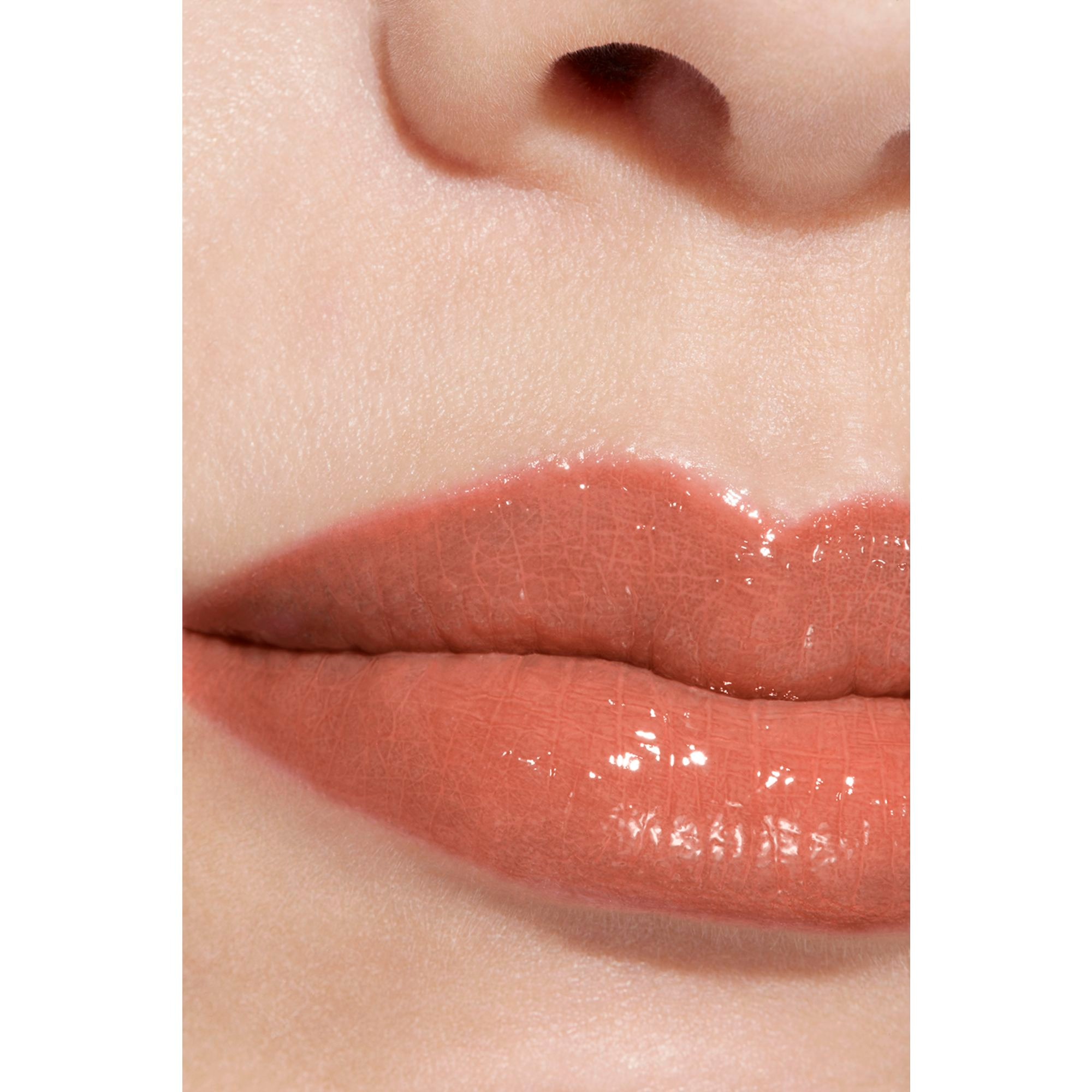 CHANEL ROUGE COCO FLASH Rouge à lèvres  1 of 4 