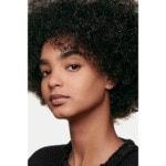 CHANEL ULTRA LE TEINT VELVET Teint effet flouteur fini mat velours 3 of 4 Teint effet flouteur fini mat velours