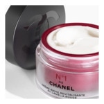 50G CHANEL N°1 DE CHANEL Crème riche revitalisante - rechargeable 2 of 4 Crème riche revitalisante - rechargeable