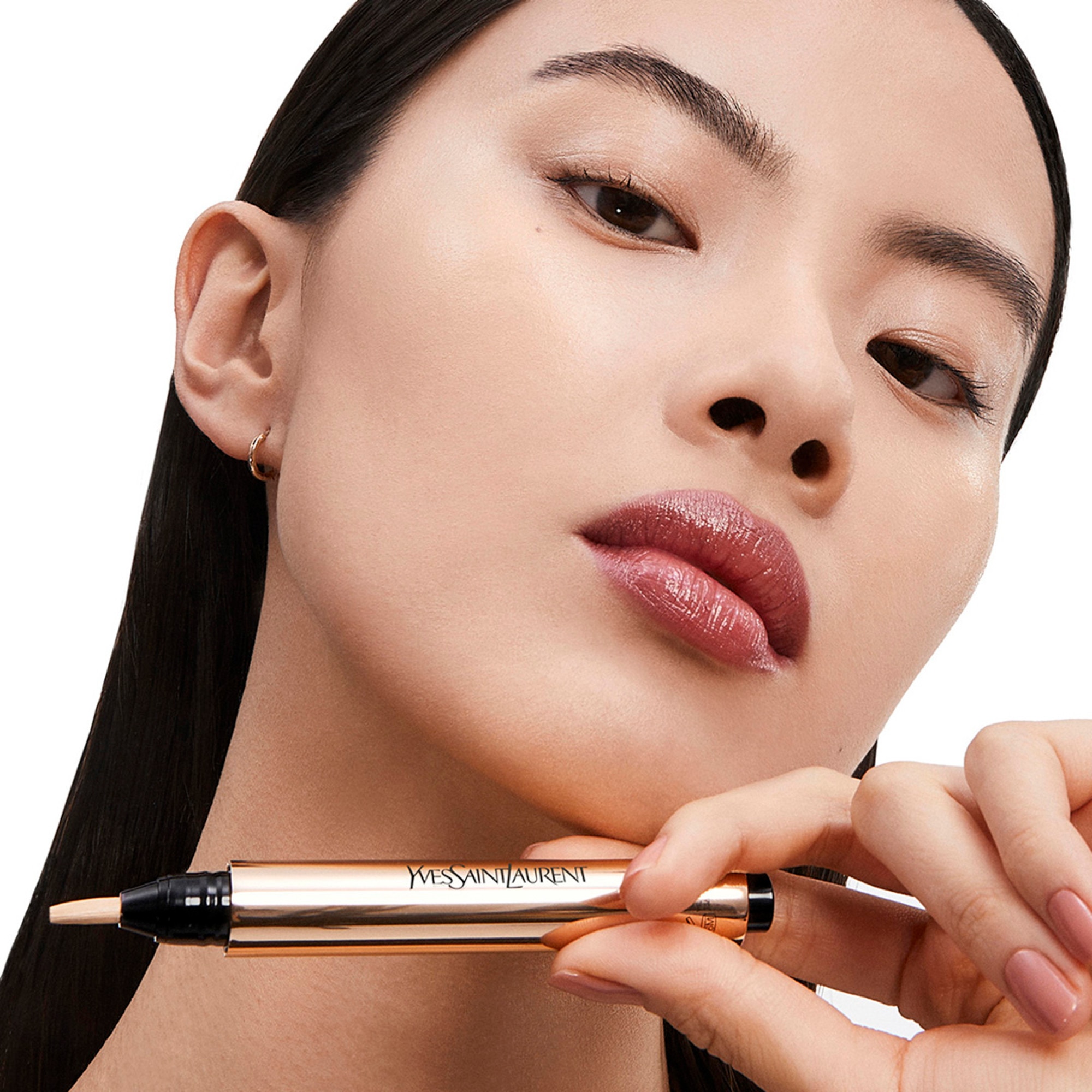 Anti-terne et illuminateur de teint