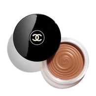  CHANEL LES BEIGES Crème gel fini ensoleillé belle mine naturelle effet hâlé  1 of 2 