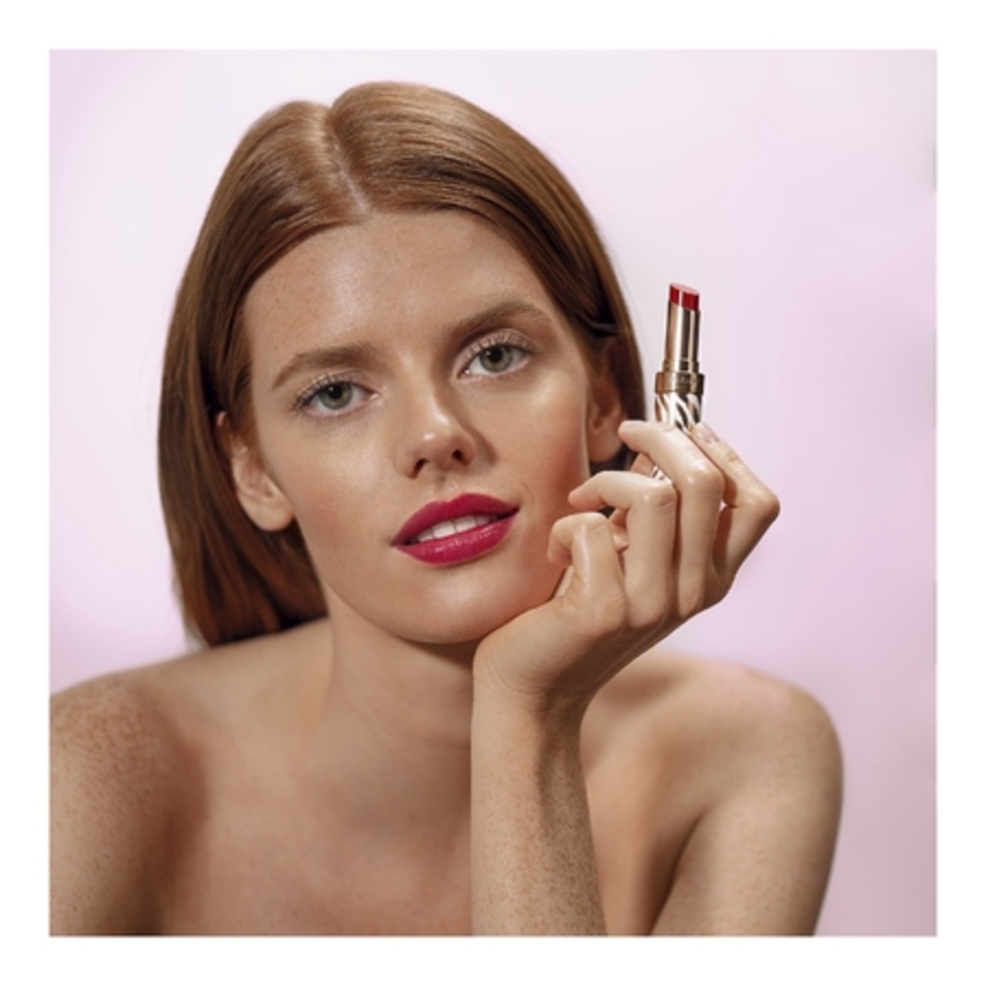 Rouge à lèvres brillant hydratant