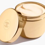 50ml CHANEL SUBLIMAGE La crème texture universelle - recharge 2 of 3 La crème texture universelle - recharge