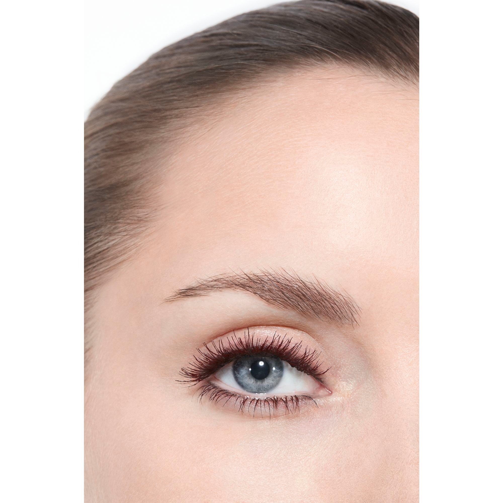 Mascara volume, longueur, courbe et définition