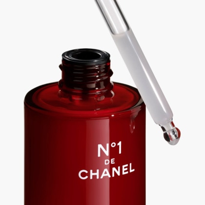 30ml CHANEL N°1 DE CHANEL Sérum revitalisant  1 of 4 