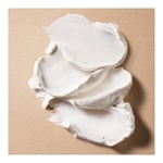 90ml CLÉ DE PEAU BEAUTÉ LES NETTOYANTS Gommage affinant à l'argile  2 of 4 Gommage affinant à l'argile