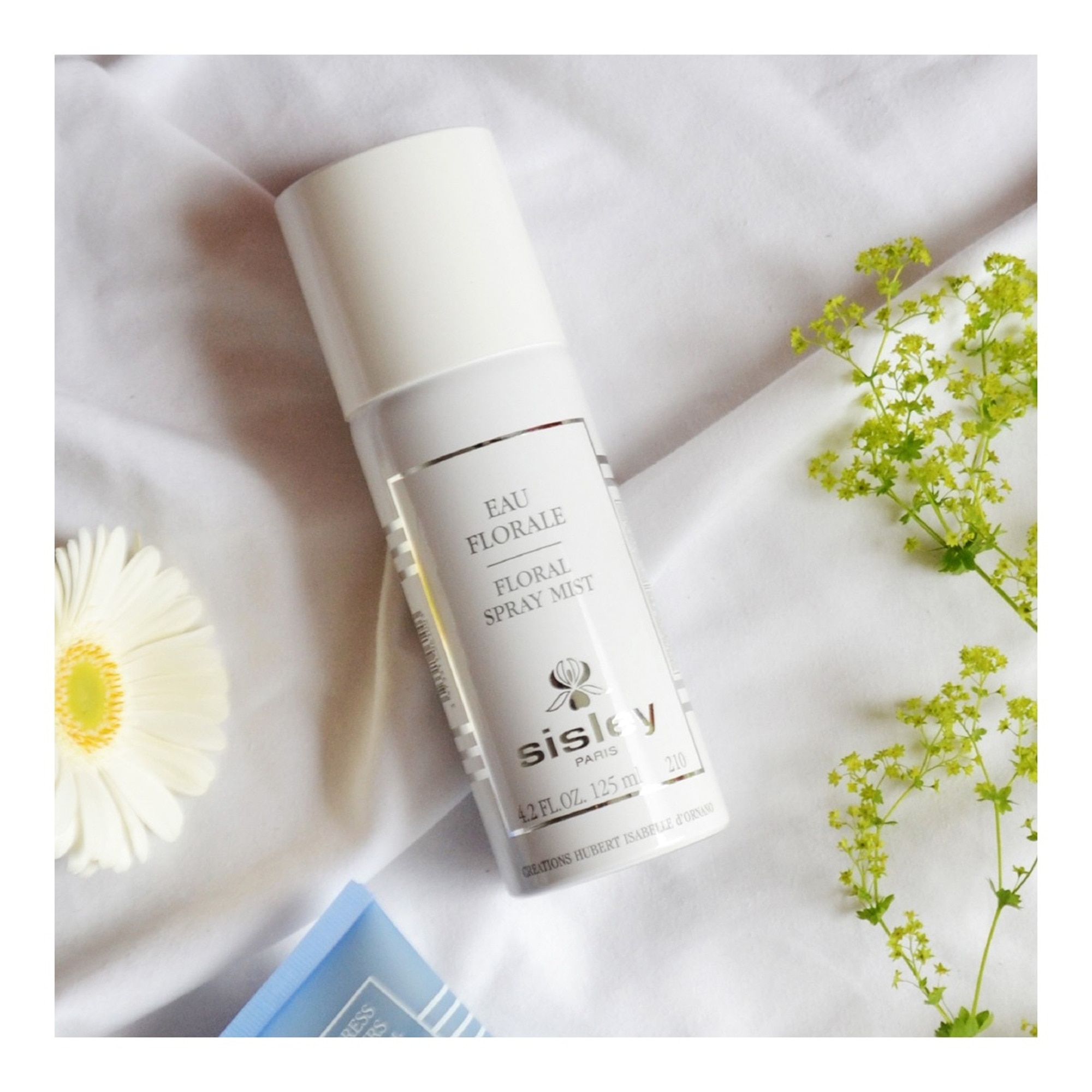 100mL Sisley EAU FLORALE Brume de soin rafraîchissante 1 of 2