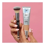  IT COSMETICS HEAVENLY LUXE™ Pinceau double embout teint parfait & anti-cernes  4 of 4 Pinceau double embout teint parfait & anti-cernes