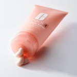 200ML Clinique MOISTURE SURGE™ Hydratant corps  3 of 4 Hydratant corps