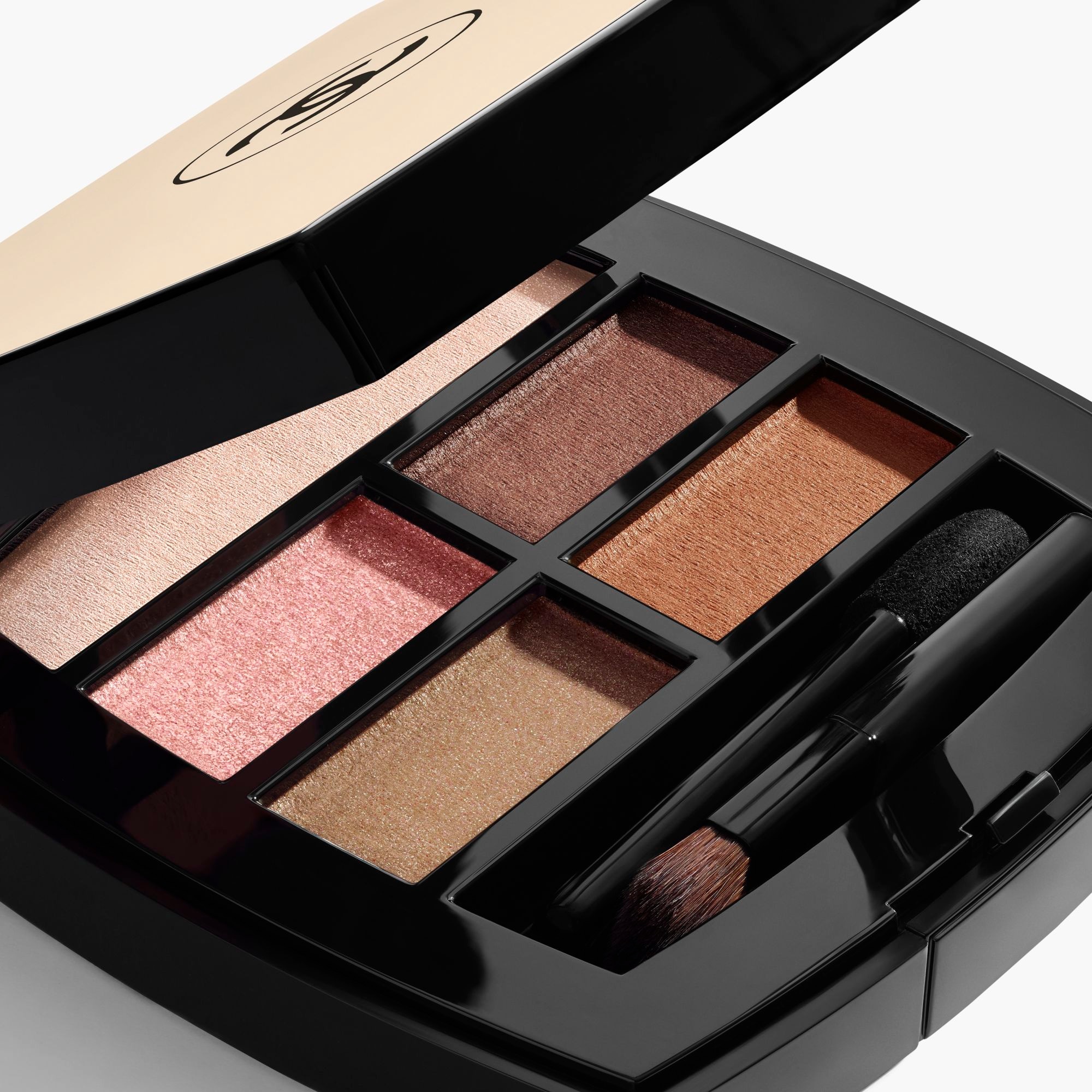  CHANEL LES BEIGES Ombre à paupières  1 of 4 
