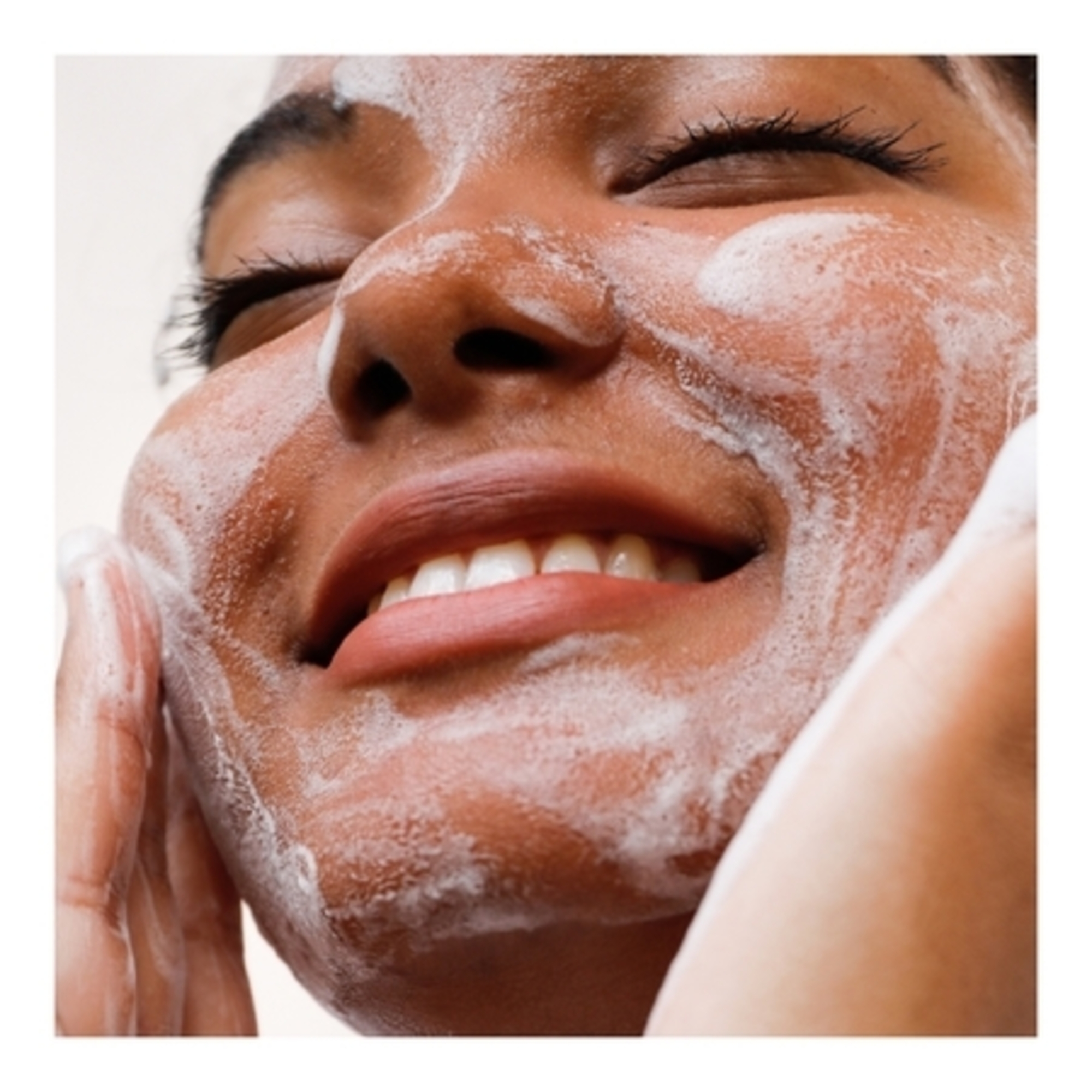 Mousse nettoyante pour peaux sensibles