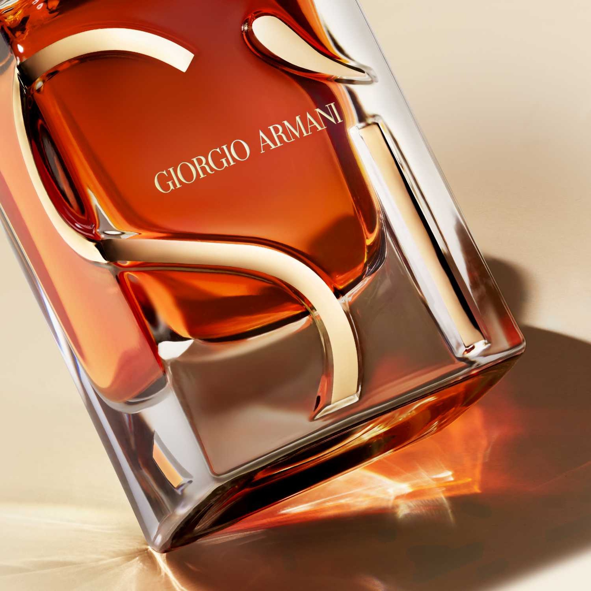 30ML Armani SÌ Parfum 1 of 4