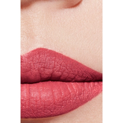 Le rouge velours lumineux
