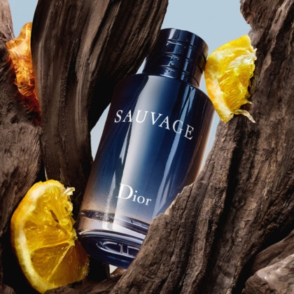 60ML DIOR SAUVAGE Eau de toilette - rechargeable  1 of 4 