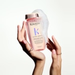 250ML KÉRASTASE GLOSS ABSOLU Bain hydra-glazing 3 of 4 Bain hydra-glazing