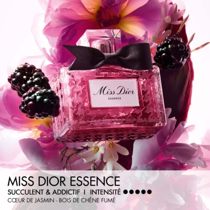 Essence - essence de parfum - notes confiturées, florales, boisées