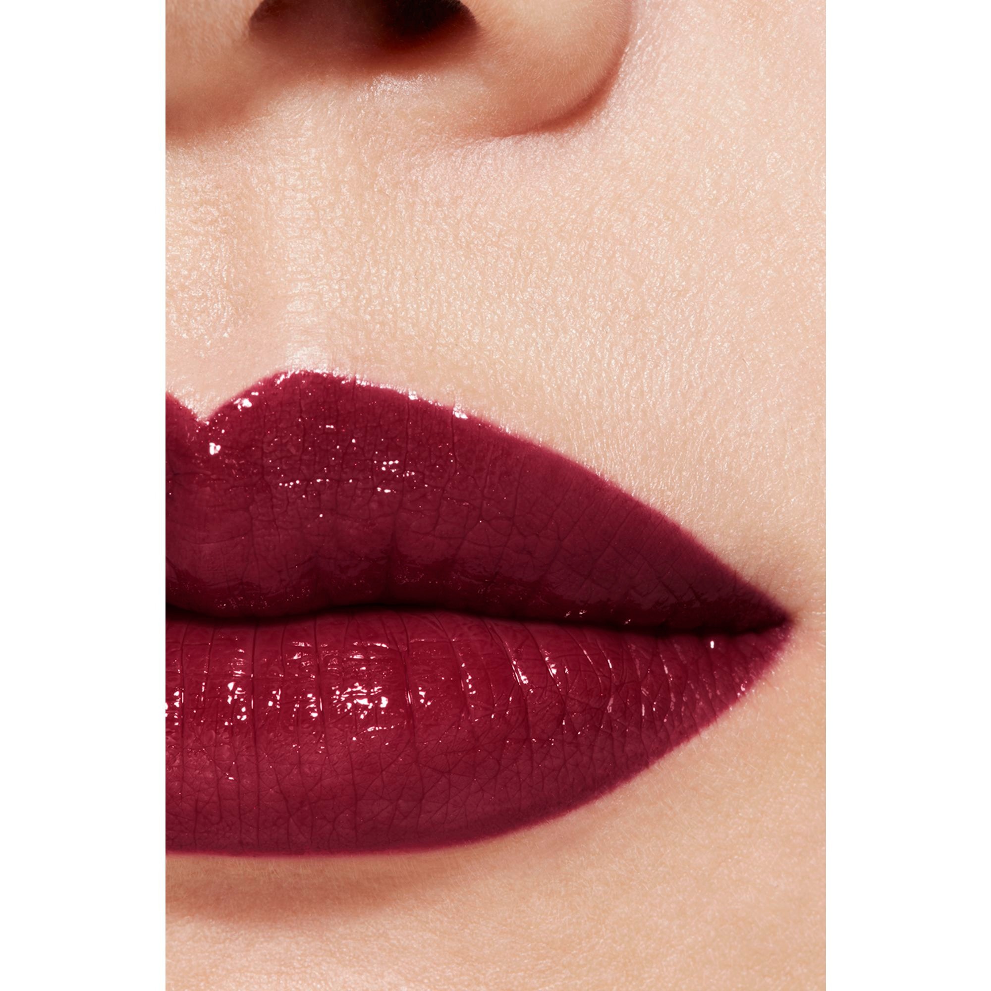  CHANEL ROUGE COCO Le rouge satiné soin hydratant et lissant longue tenue  1 of 4 