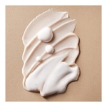 125ML CLÉ DE PEAU BEAUTÉ LES NETTOYANTS Mousse nettoyante adoucissante  2 of 4 Mousse nettoyante adoucissante